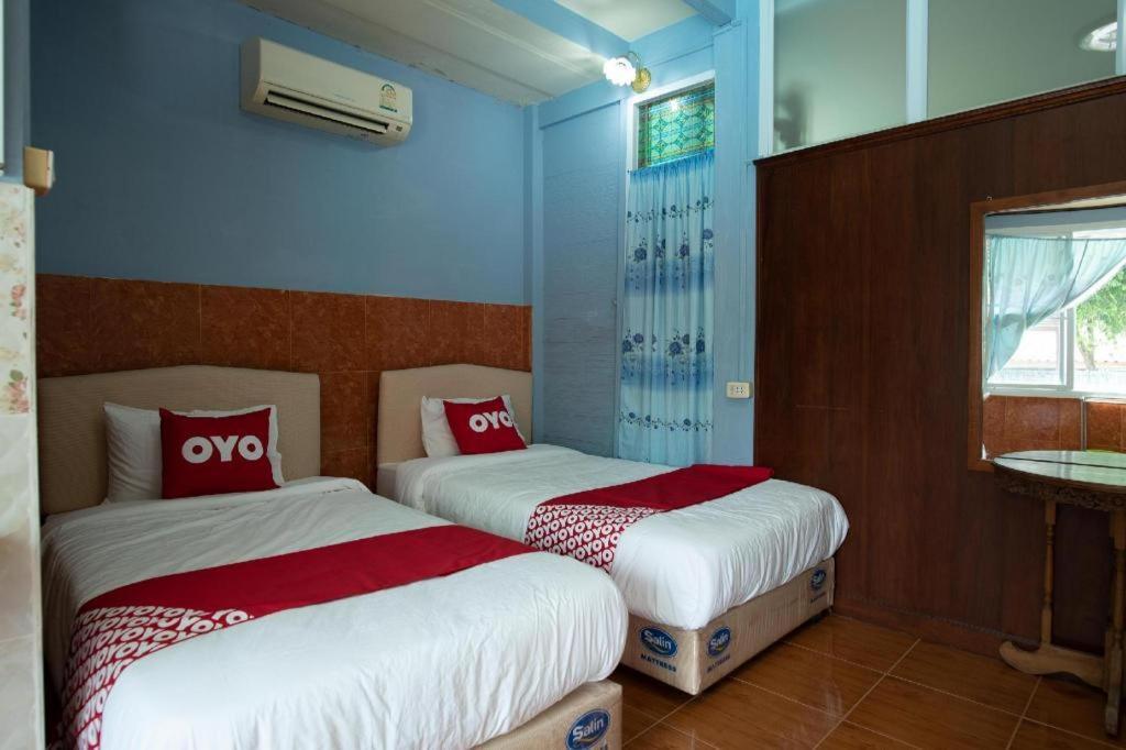 โอโย 402 รักนที รีสอร์ต Hotel นครปฐม ภายนอก รูปภาพ