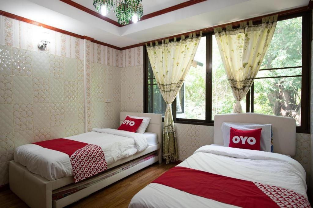 โอโย 402 รักนที รีสอร์ต Hotel นครปฐม ภายนอก รูปภาพ